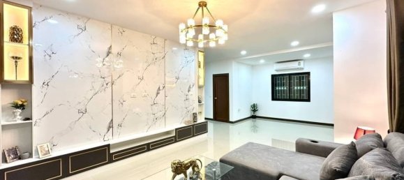 Кафе / ресторан с 4 спальнями в Паттайя, Таиланд № 8428 5