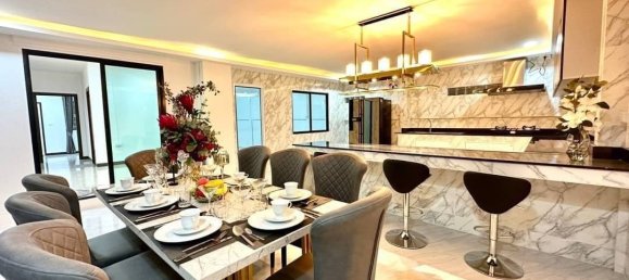 Кафе / ресторан с 4 спальнями в Паттайя, Таиланд № 8428 4