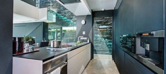 4 bedrooms House in Quarteira, Portugal No. 121982 10