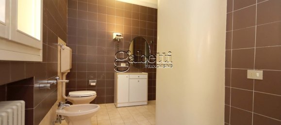 Apartamento de 2 dormitorios en Ferrara, Italy No. 364148 20