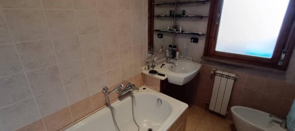 Квартира с 4 комнатами в Фрозиноне, Италия № 73906 22