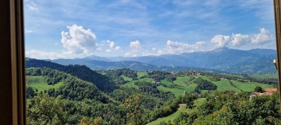 4-salle Appartement à Montese, Italy No. 236209 7