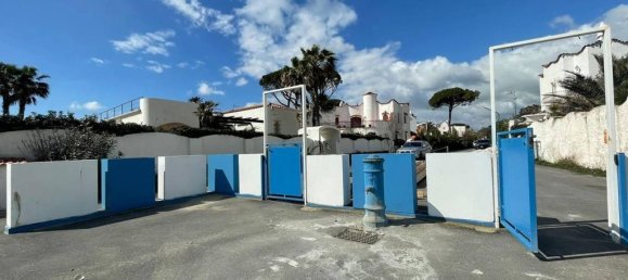 3 Schlafzimmer Villa in Terracina, Italy, Nr. 53515 9