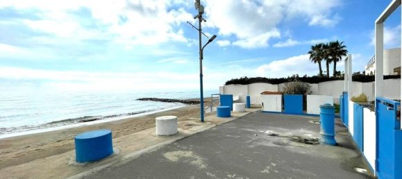 3 Schlafzimmer Villa in Terracina, Italy, Nr. 53515 8