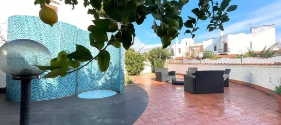 3 Schlafzimmer Villa in Terracina, Italy, Nr. 53515 44