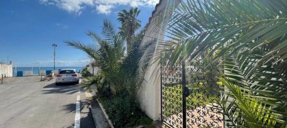 3 Schlafzimmer Villa in Terracina, Italy, Nr. 53515 2