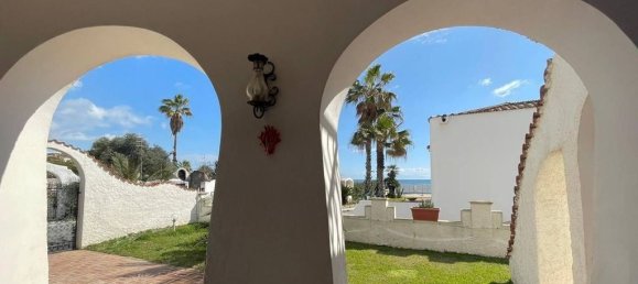 3 Schlafzimmer Villa in Terracina, Italy, Nr. 53515 10