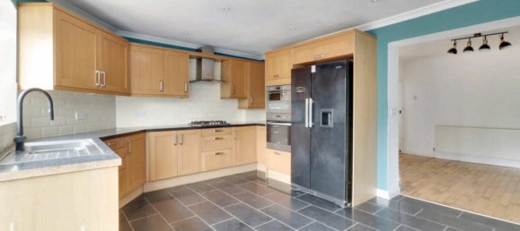 3 bedrooms House in Hayes, United Kingdom No. 5040 6