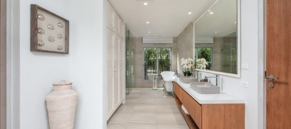 5 bedrooms Villa in Bang Tao, Thailand No. 6134 16