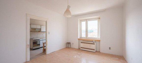 Квартира с 3 комнатами в Зиммеринг, Австрия № 249989 2