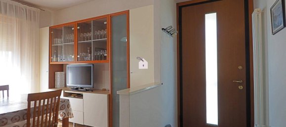 4 rooms Apartment in Corridonia, Italy No. 114879 6