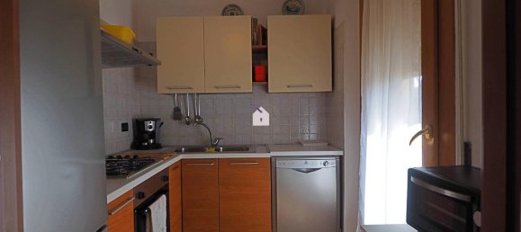 4 rooms Apartment in Corridonia, Italy No. 114879 4