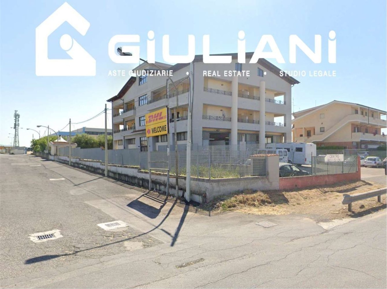 Bâtiment à Pomezia, Italy 949m² No. 171310