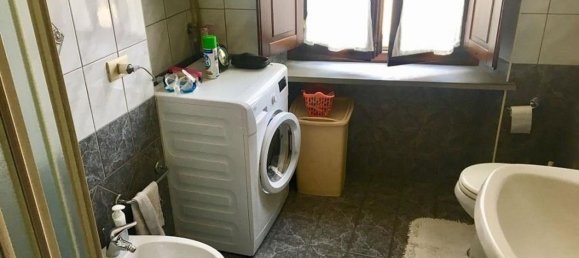 3 rooms Apartment in Borgo San Lorenzo, Italy No. 74132 5