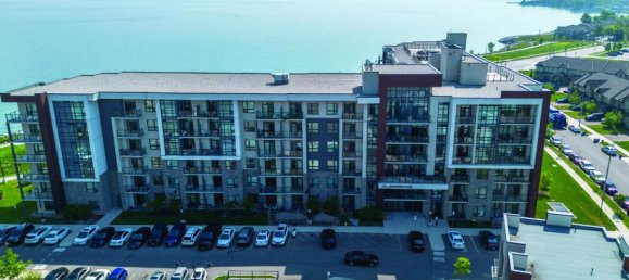 Studio in the Condo in Hamilton, Canada No. 445 2