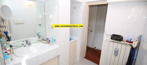 Дом с 2 спальнями в Пинето, Италия № 285694 5