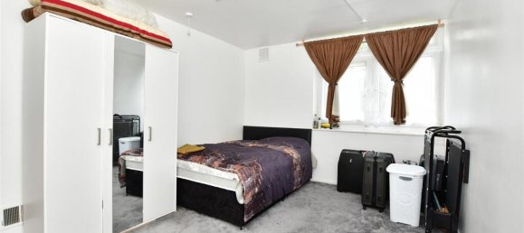 2 Schlafzimmer Wohnung in Essex, United Kingdom, Nr. 4112 3