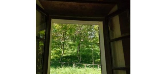 Дом с 5 комнатами в Траверсетоло, Италия № 253547 2