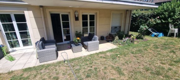 3 bedrooms Apartment in Saint-Cyr-l'Ecole, France No. 333815 2