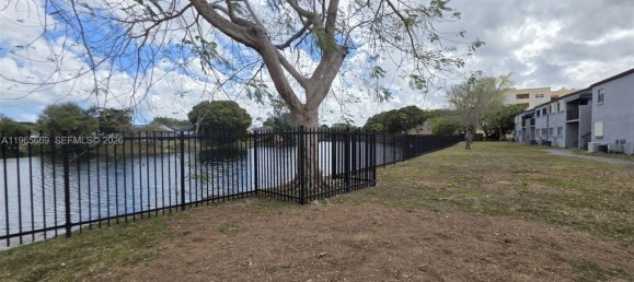 3 dormitorios propiedad comercial en venta en Miami, Miami-Dade, Florida, USA № 615603 24