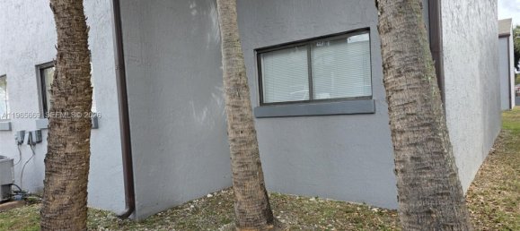 3 dormitorios propiedad comercial en venta en Miami, Miami-Dade, Florida, USA № 615603 30