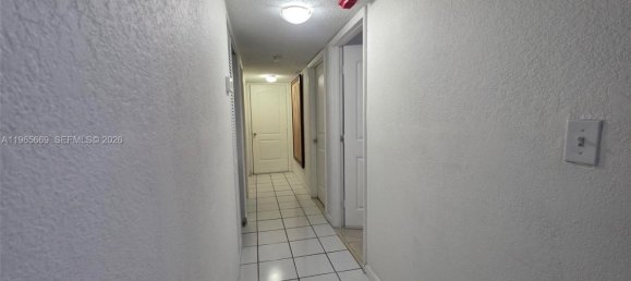 3 dormitorios propiedad comercial en venta en Miami, Miami-Dade, Florida, USA № 615603 3
