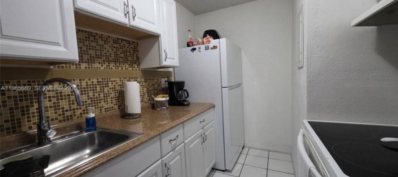 3 dormitorios propiedad comercial en venta en Miami, Miami-Dade, Florida, USA № 615603 12