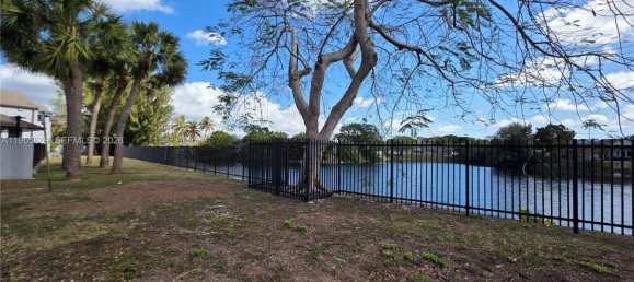 3 dormitorios propiedad comercial en venta en Miami, Miami-Dade, Florida, USA № 615603 20