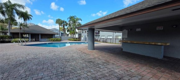 3 dormitorios propiedad comercial en venta en Miami, Miami-Dade, Florida, USA № 615603 16