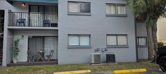 3 dormitorios propiedad comercial en venta en Miami, Miami-Dade, Florida, USA № 615603 28