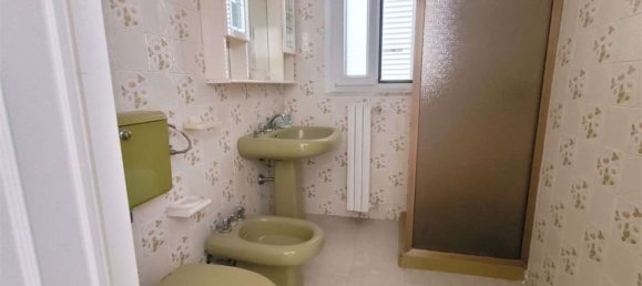 4 rooms House in Cerignola, Italy No. 152428 12