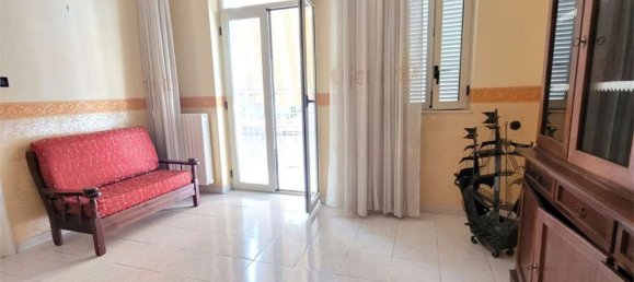 4 rooms House in Cerignola, Italy No. 152428 3