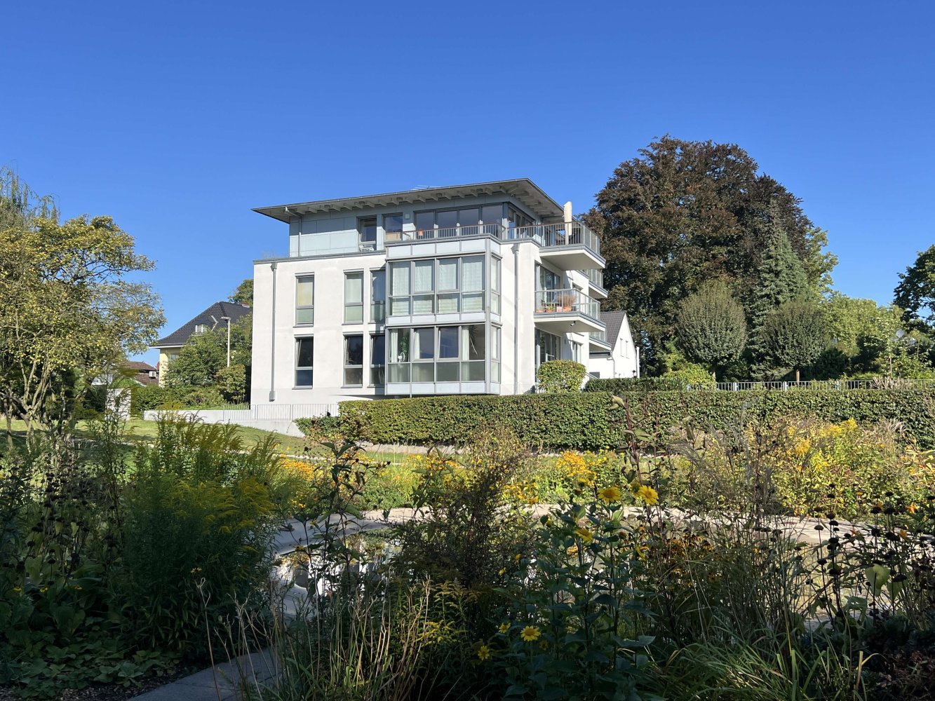 Квартира с 2 спальнями в Бонн, Германия № 85007