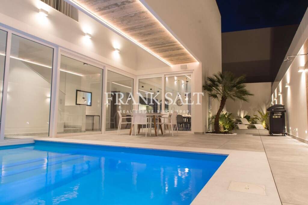 Villa T3 em Swieqi, Malta N.º 4220