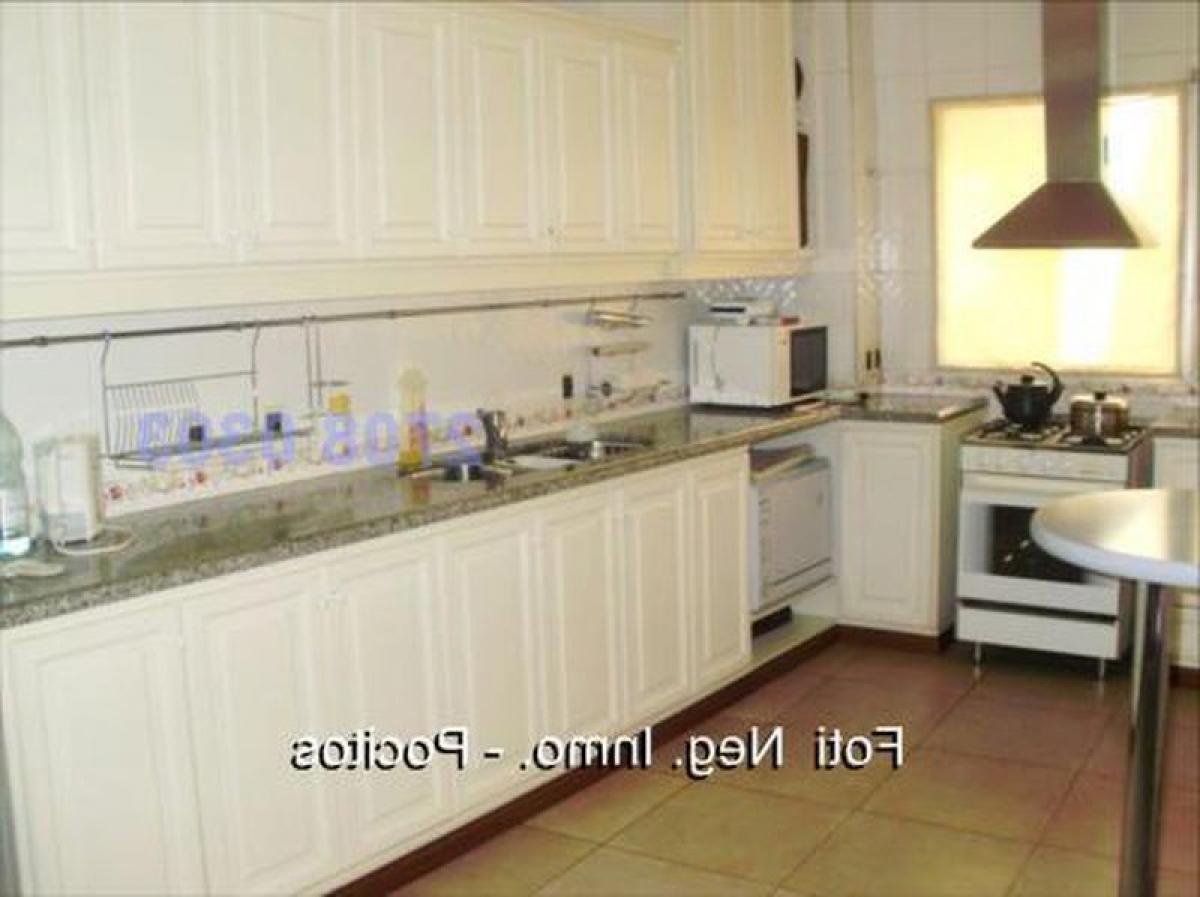 3 bedrooms Apartment in Montevideo, Uruguay No. 7989