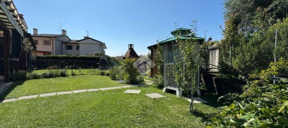 Villa de 4 habitaciónes en Colle Umberto, Italy No. 273717 8