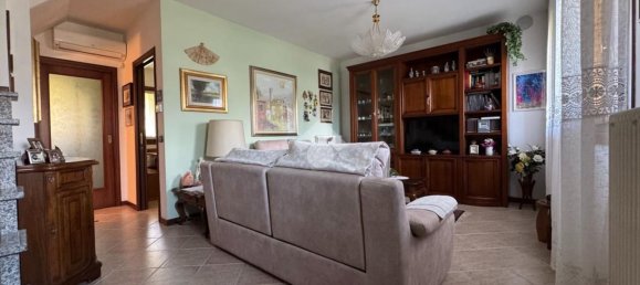 Villa de 4 habitaciónes en Colle Umberto, Italy No. 273717 18