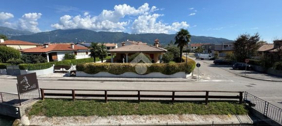 Villa de 4 habitaciónes en Colle Umberto, Italy No. 273717 32