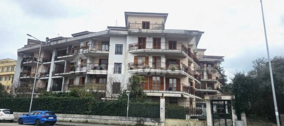 3 bedrooms Penthouse in Benevento, Italy No. 280531 2