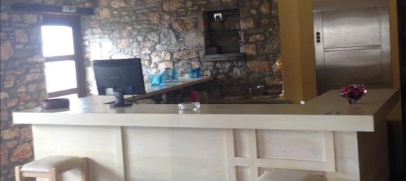 em Larissa, Greece 240 m² N.º 6566 6