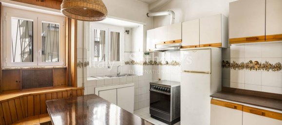 5 bedrooms Apartment in Rome, Italy No. 321559 18