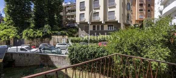 5 bedrooms Apartment in Rome, Italy No. 321559 13