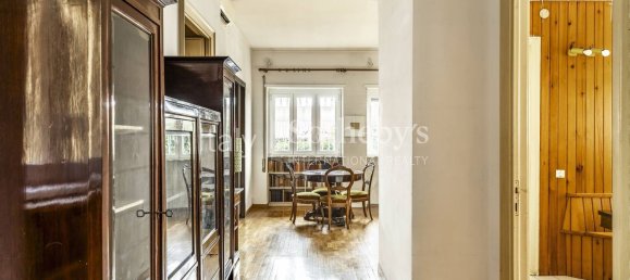 5 bedrooms Apartment in Rome, Italy No. 321559 7