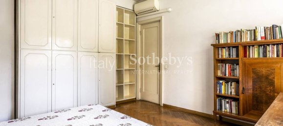 5 bedrooms Apartment in Rome, Italy No. 321559 14