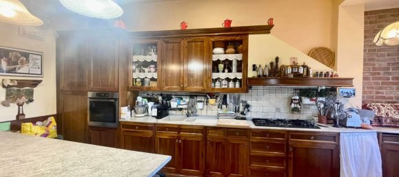 6 rooms Apartment in San Miniato, Italy No. 124491 3