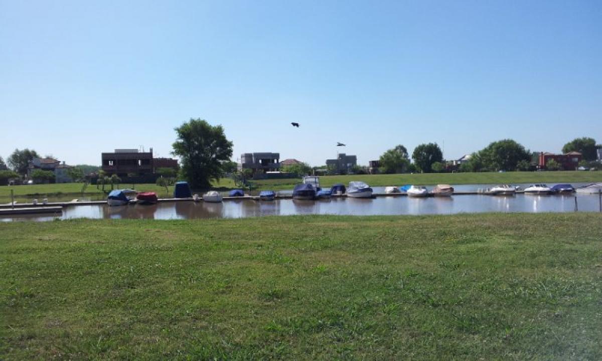 Terreno em Tigre, Argentina N.º 31114