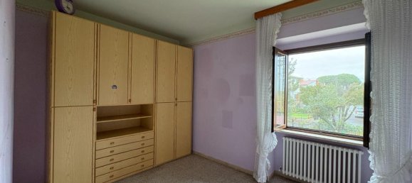 Квартира с 4 комнатами в Пиза, Италия № 32759 12