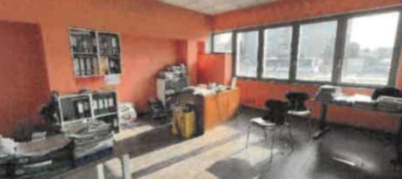300m² Commercial property in Turin, Italy No. 306773 5