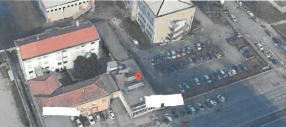 300m² Commercial property in Turin, Italy No. 306773 2