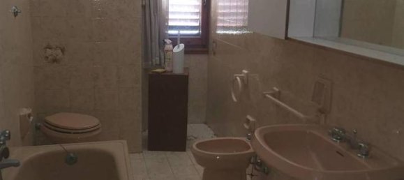 Apartamento de 4 divisões em San Giovanni Valdarno, Italy N.º 32815 16